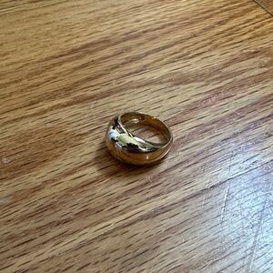 Mejuri Dome Ring Size 6 Gold Vermeil